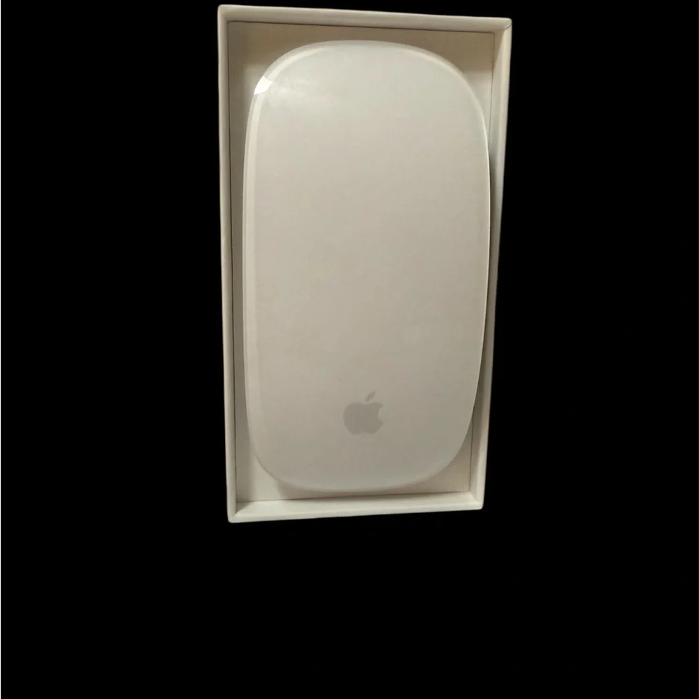 Apple Magic Mouse in White